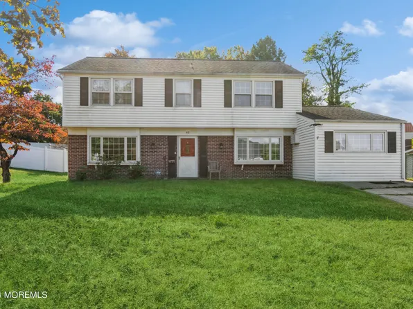 42 Cambridge Drive, Aberdeen, NJ 07747