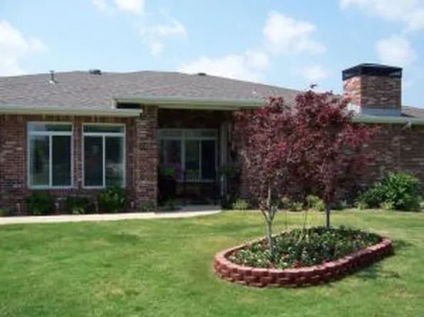 1679 Sunset Ln, Grove, OK 74344