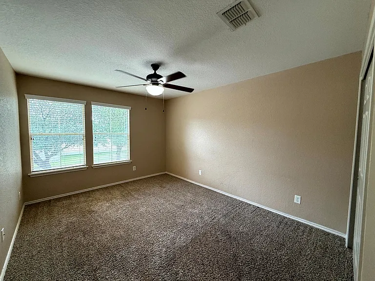 15523 Jane Grv — Photo 24