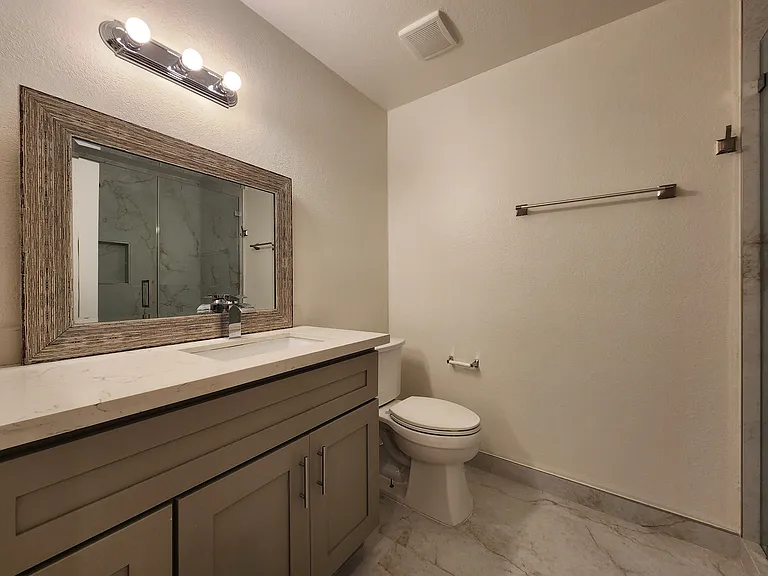 408 Burchett St #6 — Photo 12