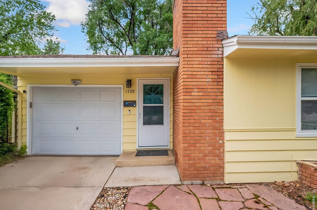 1709 Dale Ct