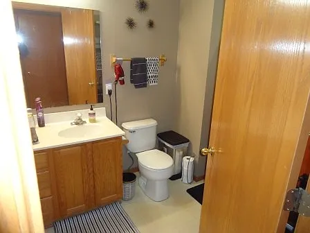 1415 Yorkshire Ln — Photo 12