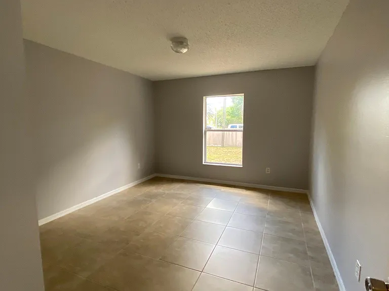 632 SE Chapman Ave — Photo 38