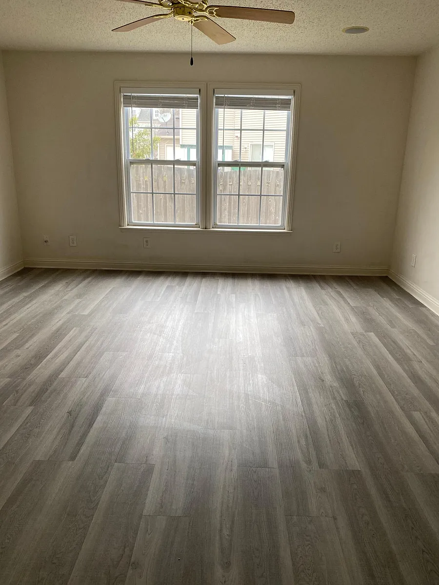 Building Photo - 12540 Majestic Way