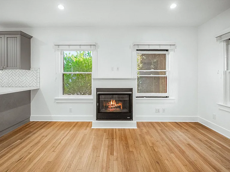 617 De La Vina St — Photo 11
