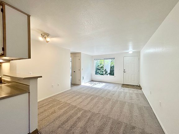 3rd image of 7721 SW Bonita Rd #203