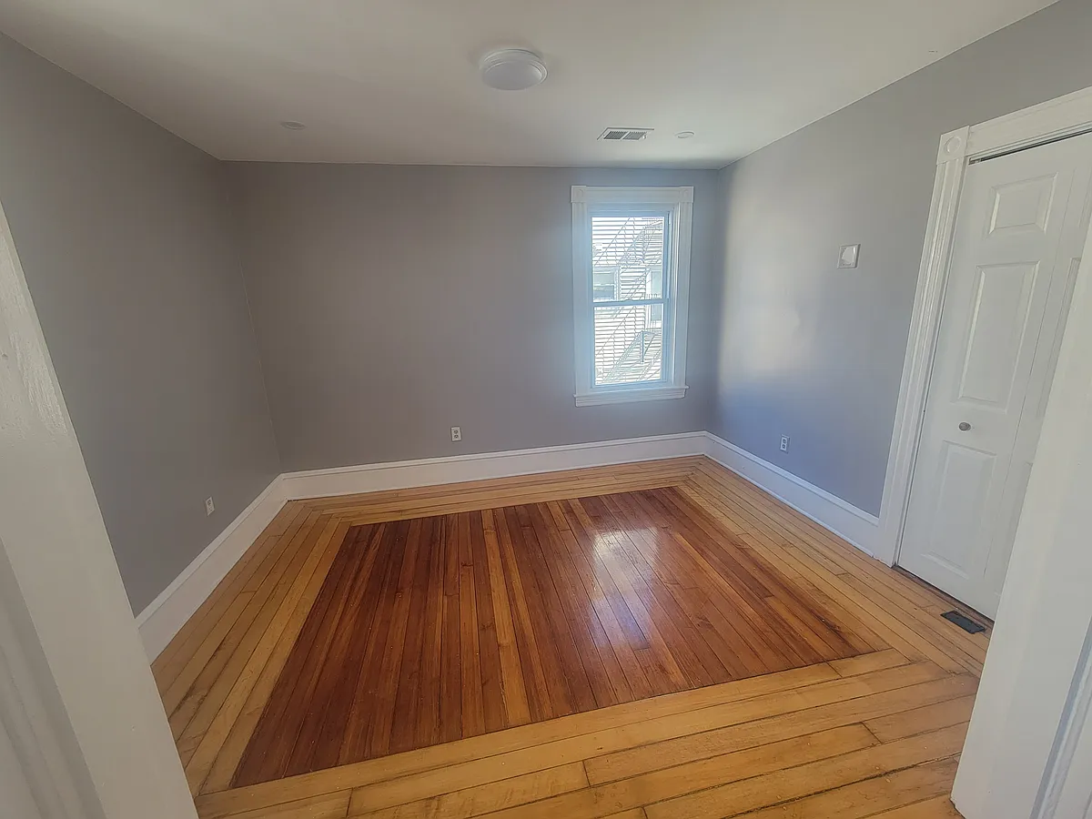 Building Photo - 41 Tremont St #2