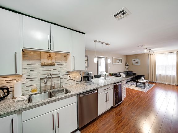 2nd image of 9146 Grand Ave APT 2NE