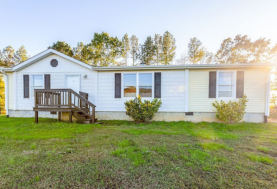 1st image of 195 Hickory Oaks Dr SE