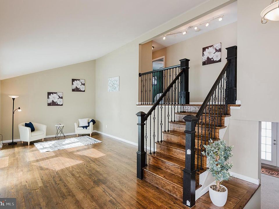 1st image of 4522 Tapscott Rd