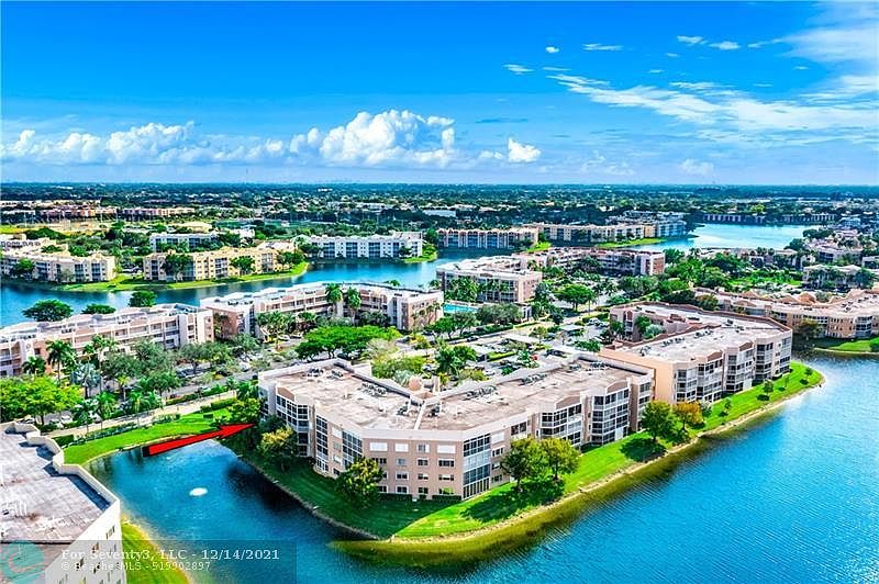 1st image of 7623 Granville Dr #112
