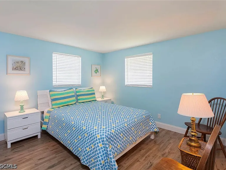 11093 Kelly Rd — Photo 9