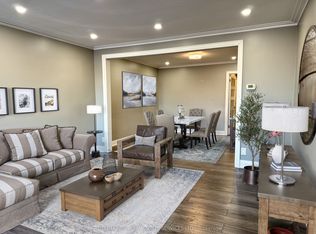 70 Hisey Cres, Toronto, ON M3N 1V1