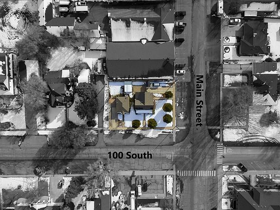 3rd image of 121 S Main St