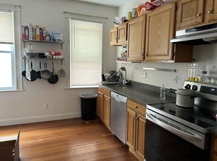 80 Chestnut St #2, Brookline, MA 02445