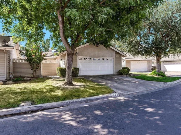 1429 E Vassar Drive, Visalia, CA 93292
