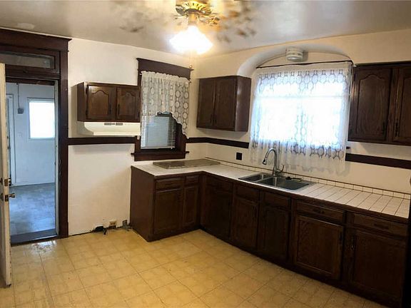 2nd image of 5740 Floy Ave