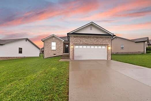 1st image of 424 Middle Creek Way