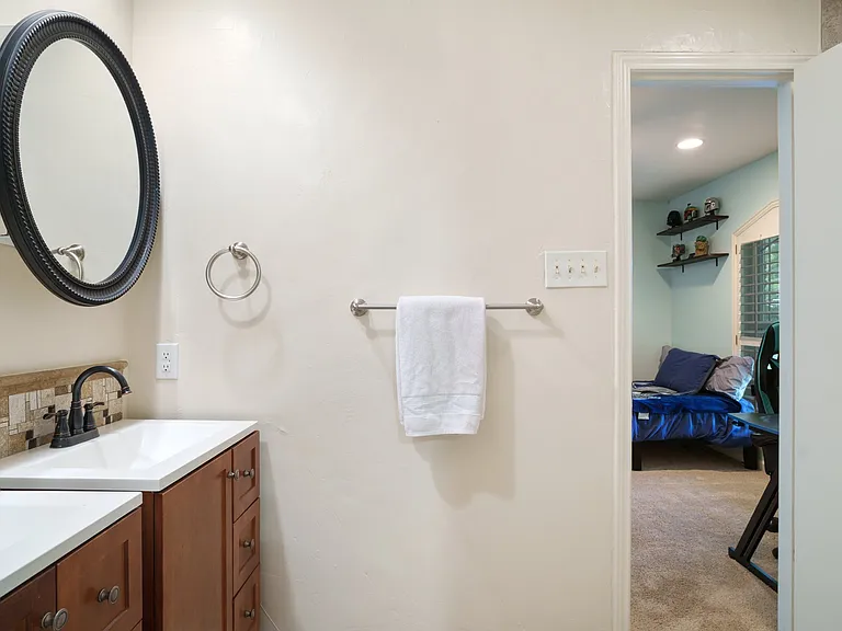 6423 Redpine Rd — Photo 26