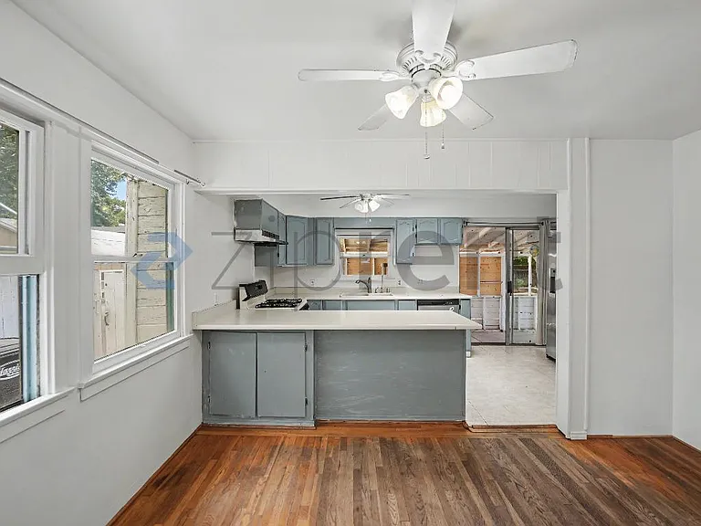 344 N Poli Ave — Photo 9