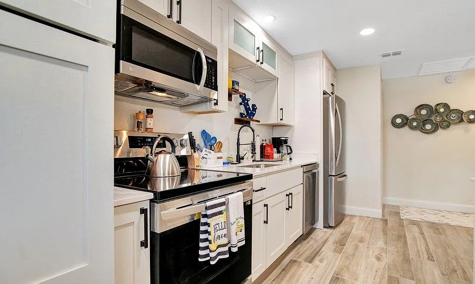 299 E Central Blvd #12