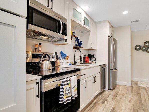 299 E Central Blvd APT 12