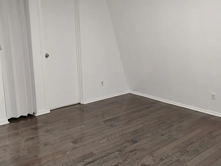 497 Tremont Ave #3 — Photo 20