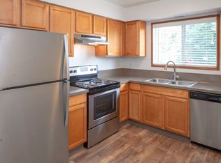 Villa d'Shirl-Lee Apartments, Portland, OR 97220