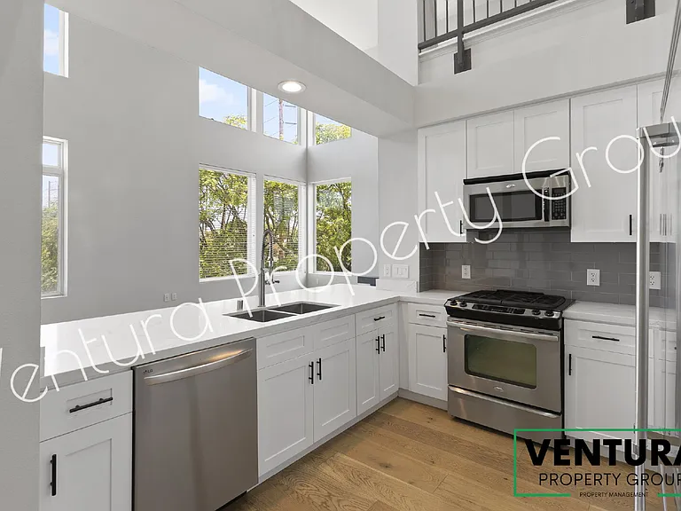 1901 S Victoria Ave #204 — Photo 10