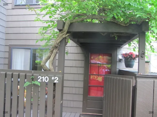 210 Wildflower Dr APT 2, Ithaca, NY 14850