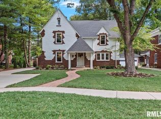 1908 S Bates Ave, Leland Grove, IL 62704