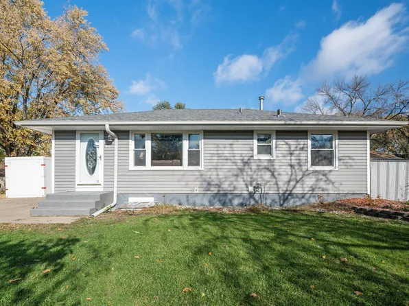 447 112th Ln NW, Coon Rapids, MN 55448