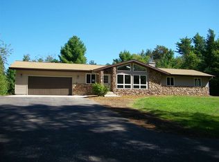 2074 Circle Dr, Kronenwetter, WI 54455