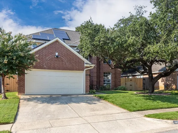 1809 Quail Hollow Dr, Grapevine, TX 76051
