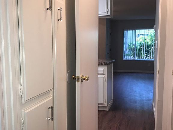 5th image of 4550 Vandever Ave APT 4