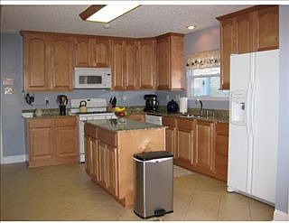 2nd image of 1575 Chancer Ln