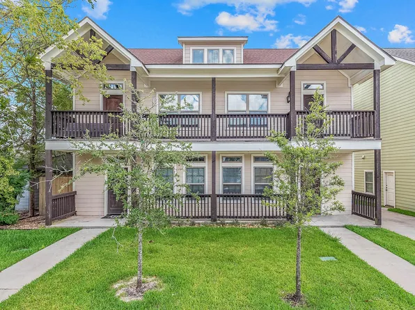 304 Live Oak St, College Station, TX 77840
