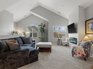 9173 W Cold Spring Rd, Milwaukee, WI 53228