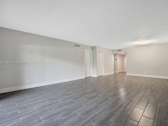 5th image of 380 Racquet Club Rd APT 105