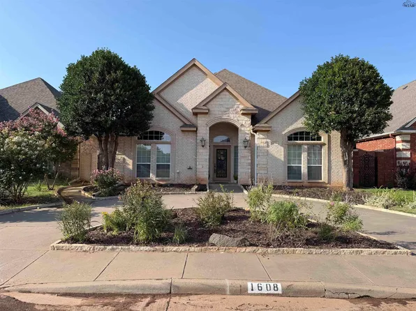 1608 Tanglewood Dr, Wichita Falls, TX 76309