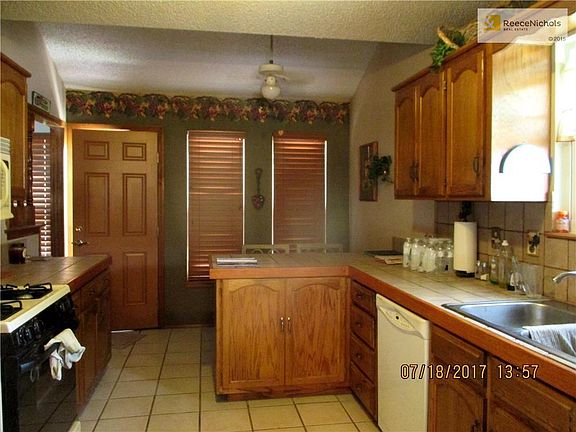 5th image of 16709 E 51st Terrace Ct S