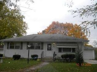 747 Westgate Dr, Aurora, IL