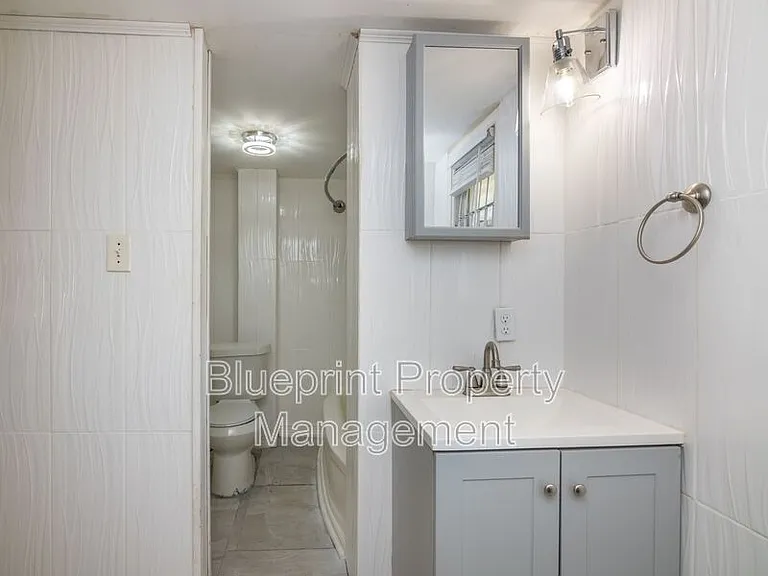 5406 Court G — Photo 8