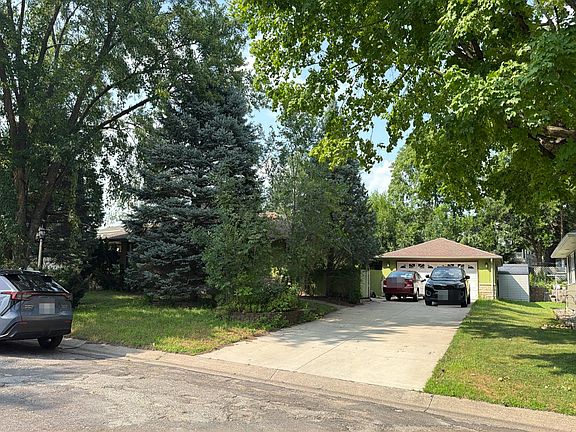 2nd image of 1678 W 6th St
