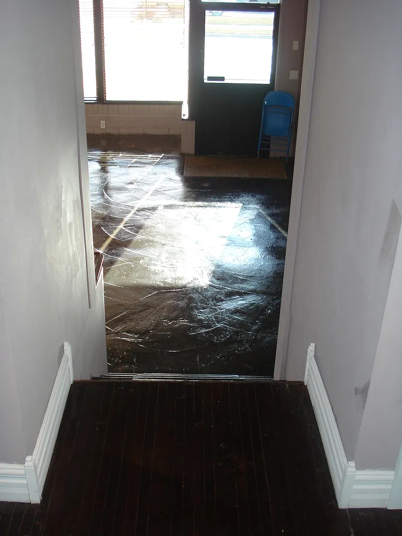 1002 Burr — Photo 4
