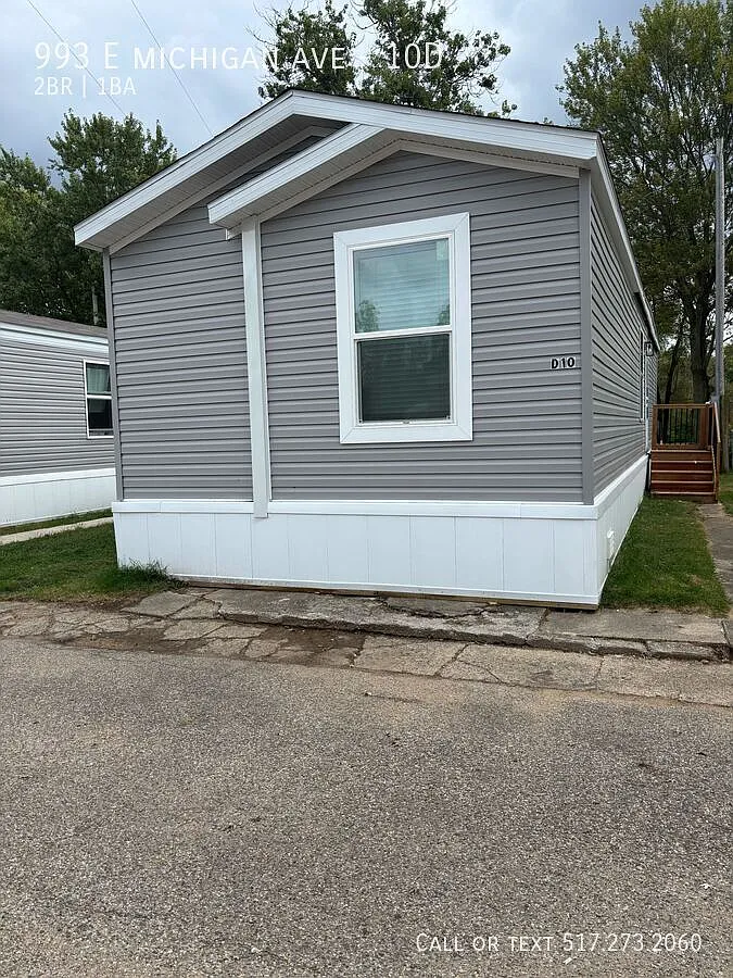 Cozy 2BR/1BA Mobile Home Safe Community Located near shopping and entertainment, this home offers... — Photo 1