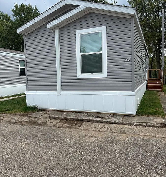 993 Michigan Ave E #10D