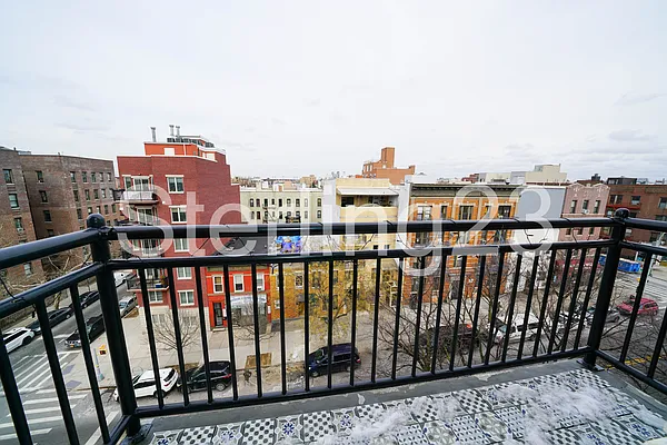 Rented by Sterling Realty Solution Inc | media 9