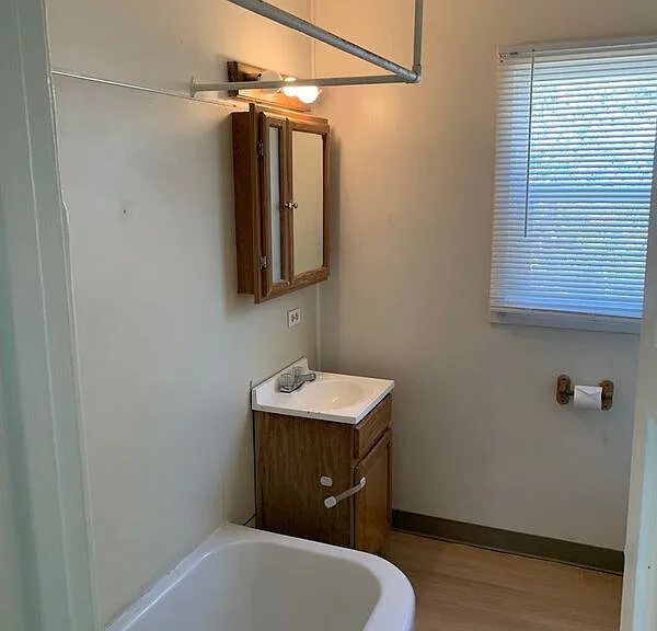 708 Van Giesen St — Photo 7