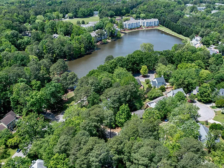 113 Wethersfield Dr — Photo 42